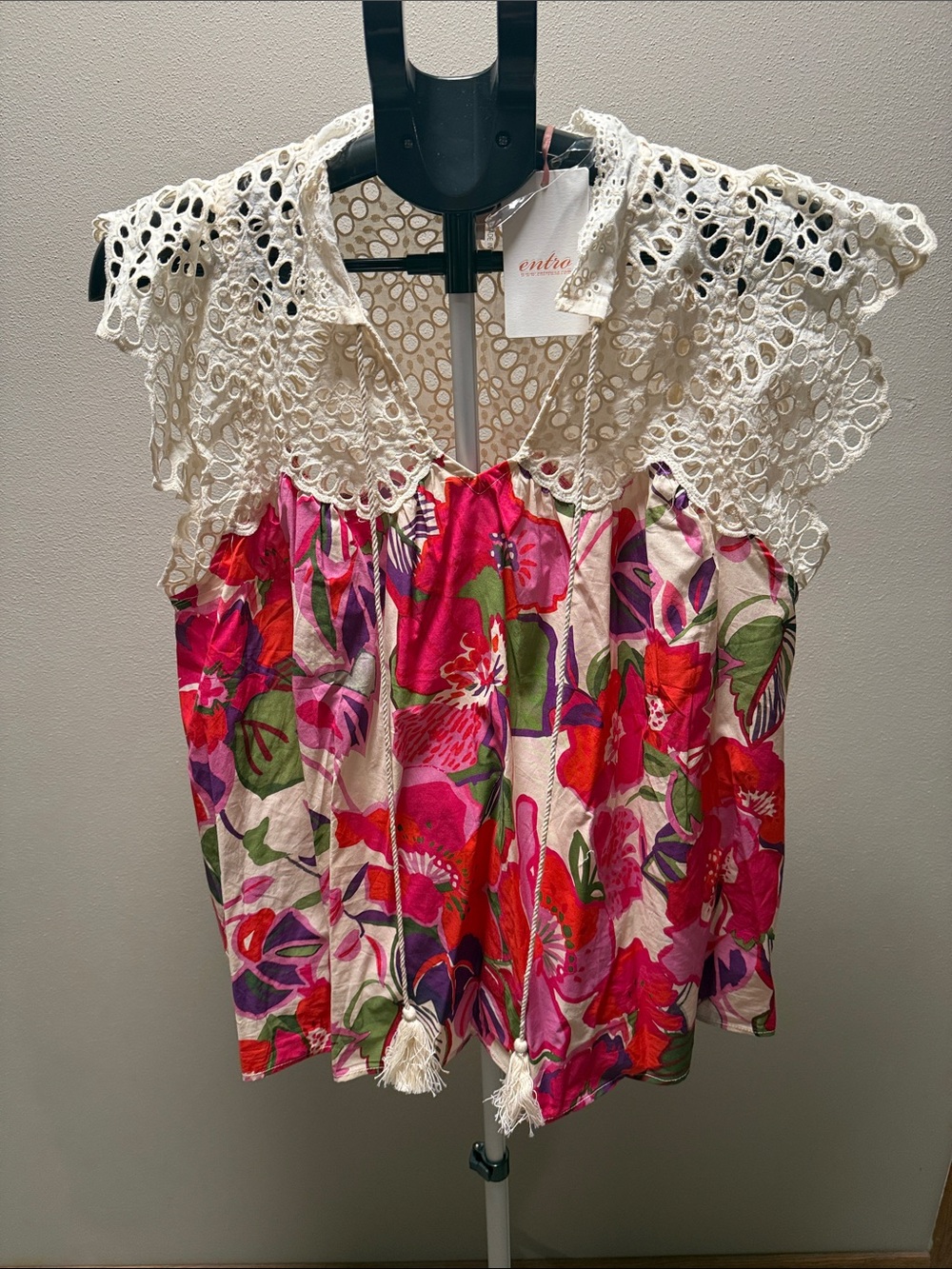 entro Floral Crochet-Trim Camisole in Pink, Red & Green
